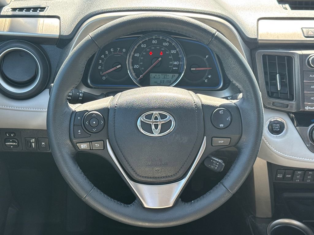 Used 2015 Toyota RAV4 Limited image 24