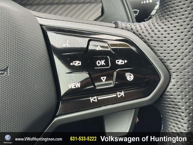 Certified 2024 Volkswagen Golf R image 20