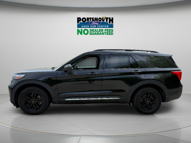 Used 2022 Ford Explorer XLT w/ Equipment Group 202A AWD/4WD image 2