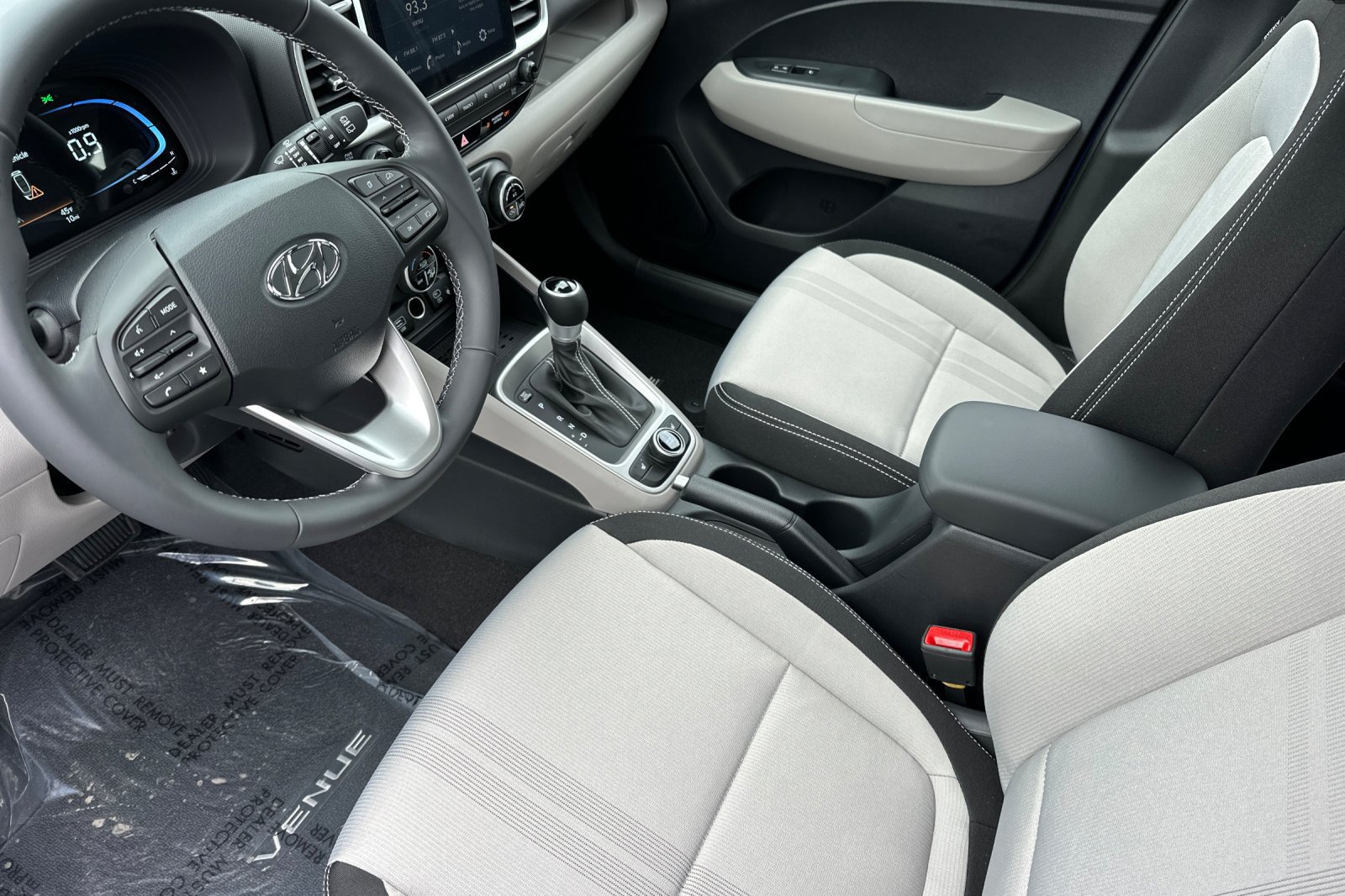 Used 2026 Hyundai Venue SEL FWD image 9
