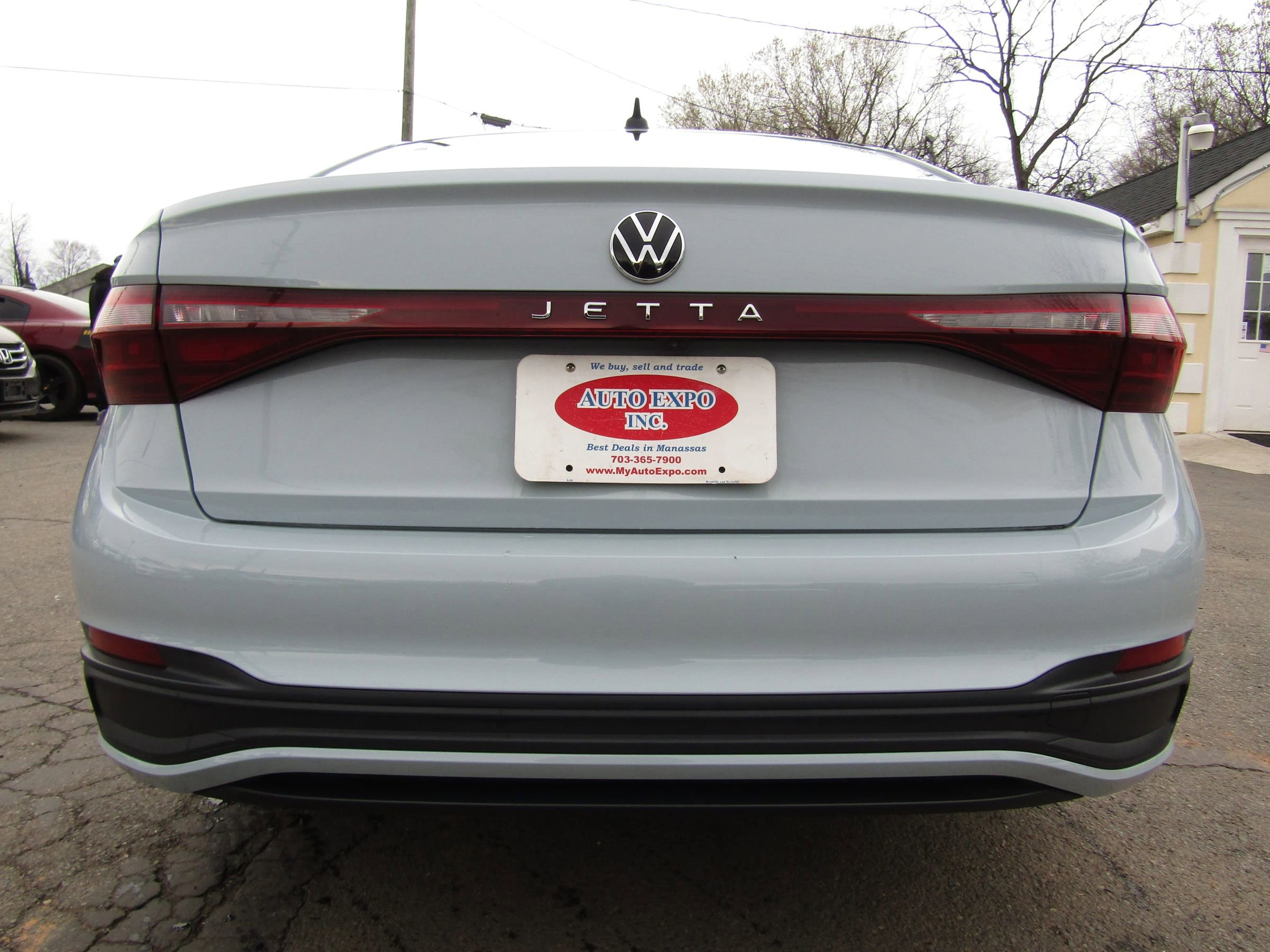 Used 2025 Volkswagen Jetta Sport image 6