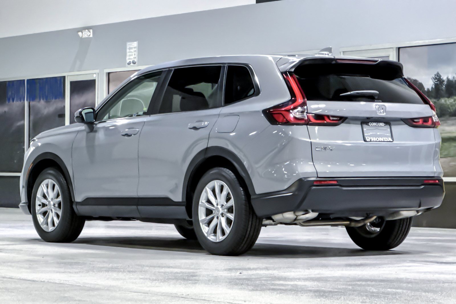 Used 2024 Honda CR-V EX image 3