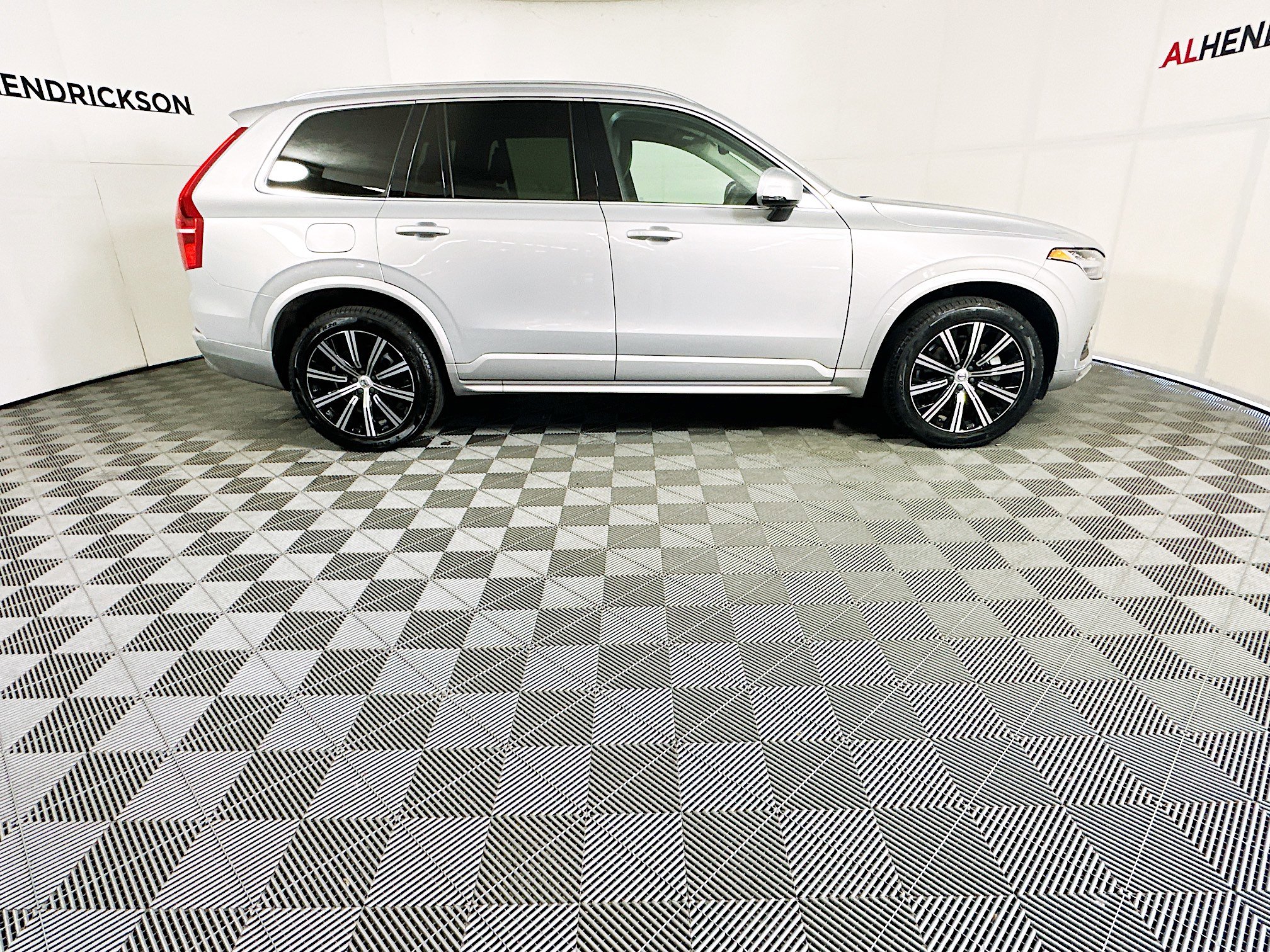 Used 2023 Volvo XC90 B6 Core video 2