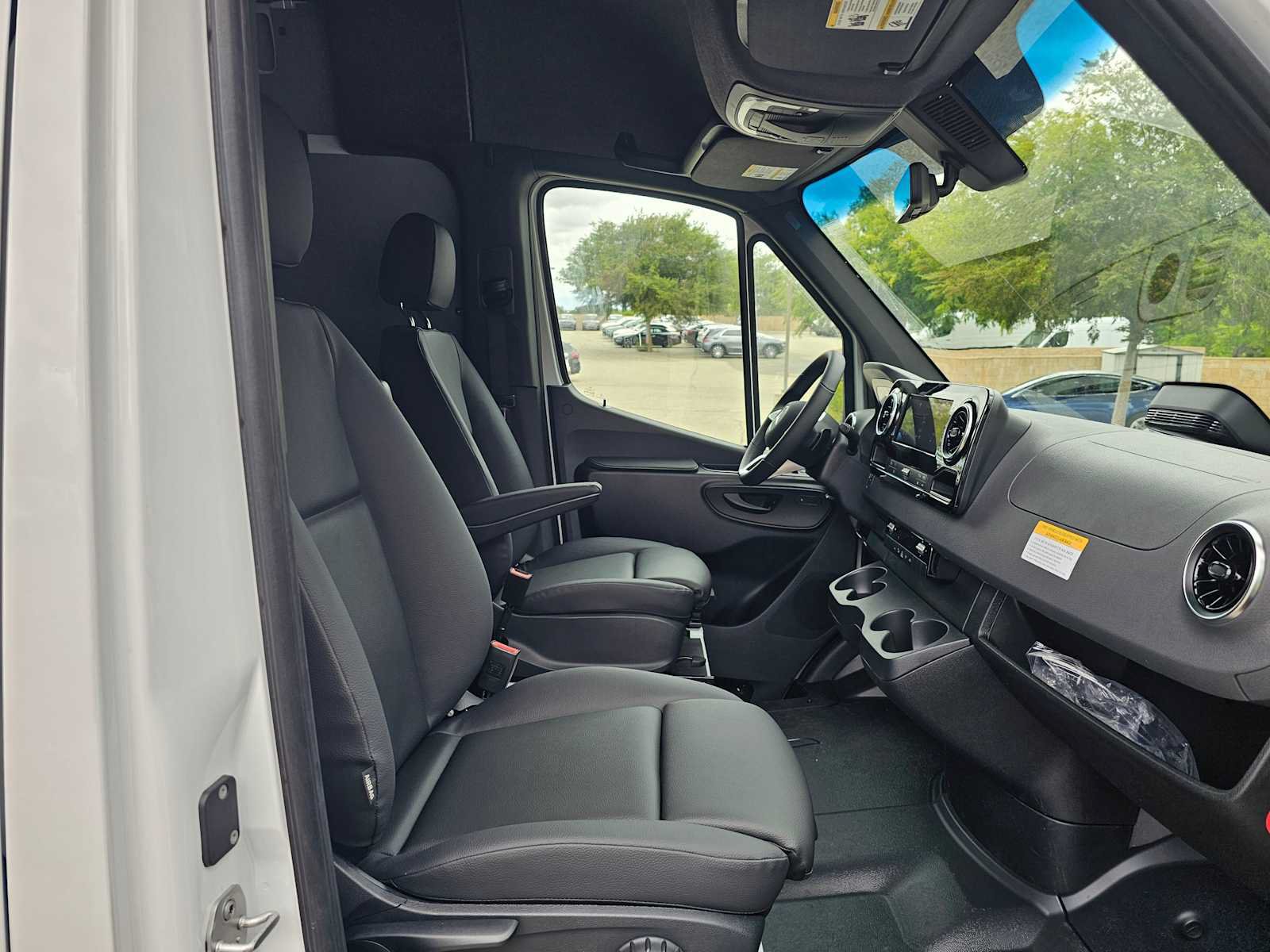 New 2026 Mercedes-Benz Sprinter 2500 image 10