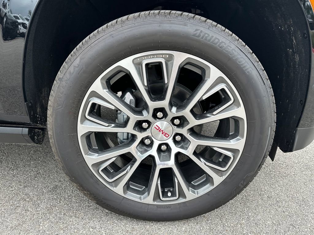 New 2026 GMC Yukon Denali w/ Denali Reserve Package RWD image 15