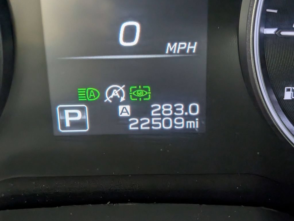 Used 2025 Subaru Outback Limited AWD/4WD image 19