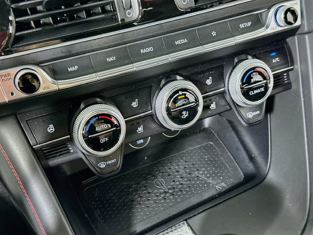 Used 2023 Genesis G70 3.3T w/ Sport Prestige Package RWD image 29
