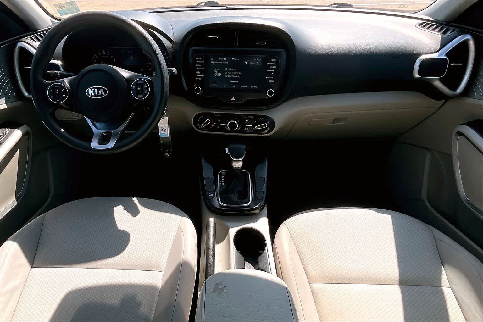 Used 2020 Kia Soul LX FWD image 9