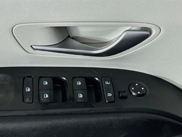 Used 2022 Hyundai Tucson SEL FWD image 21