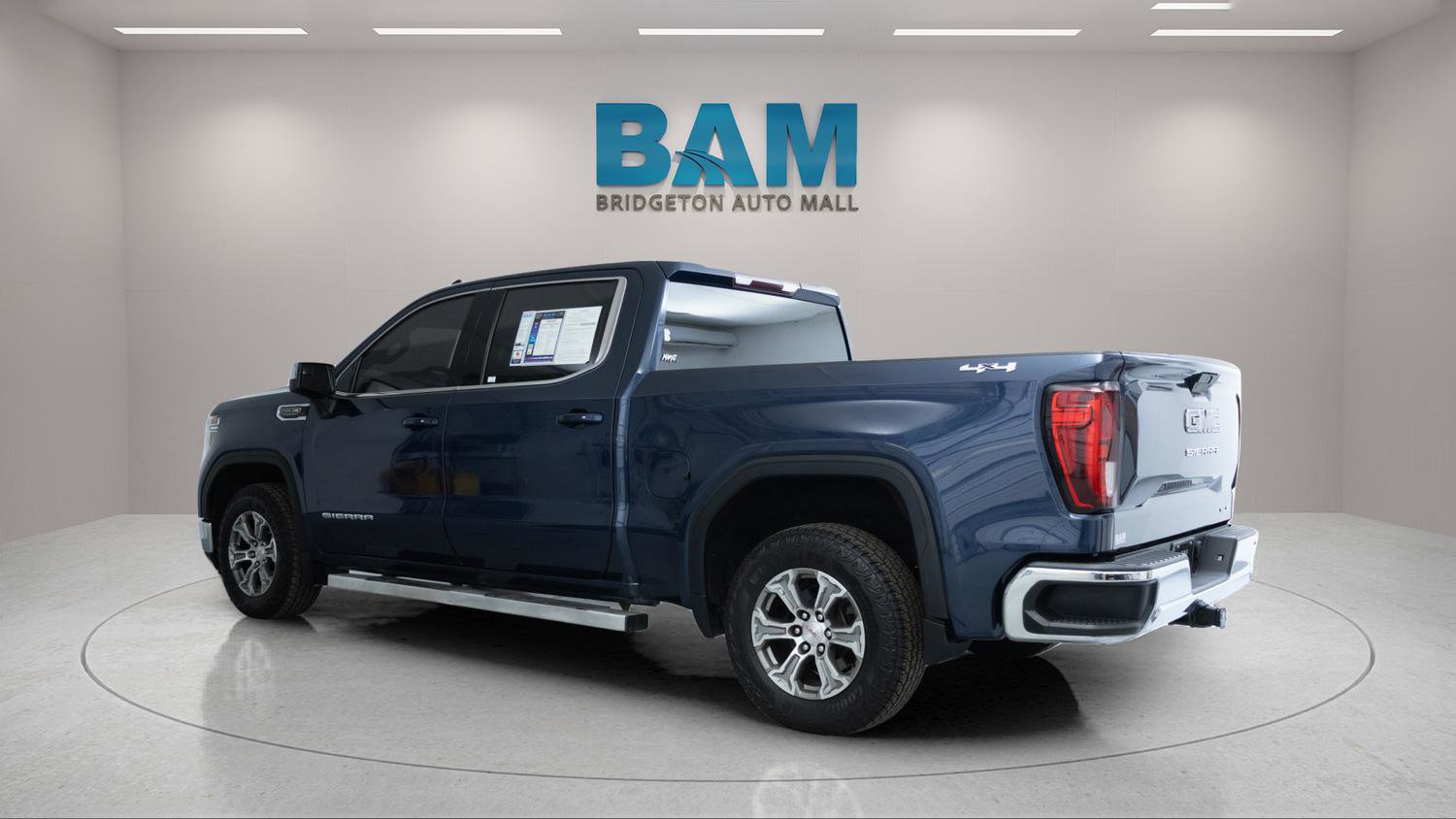 Used 2020 GMC Sierra 1500 SLE w/ SLE Value Package AWD/4WD image 5