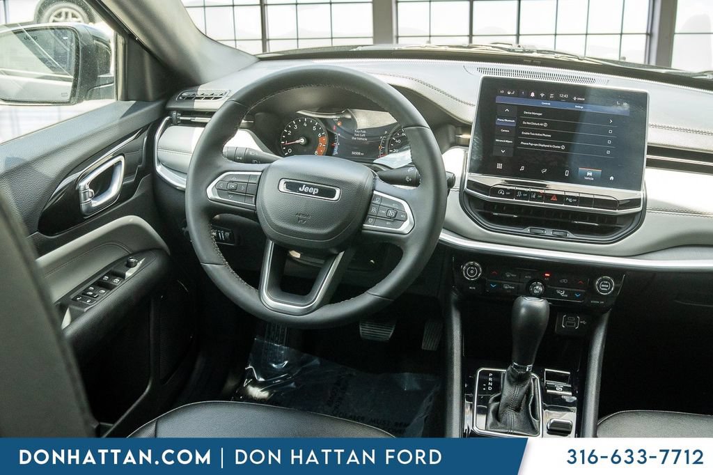 Used 2024 Jeep Compass Limited AWD/4WD image 13