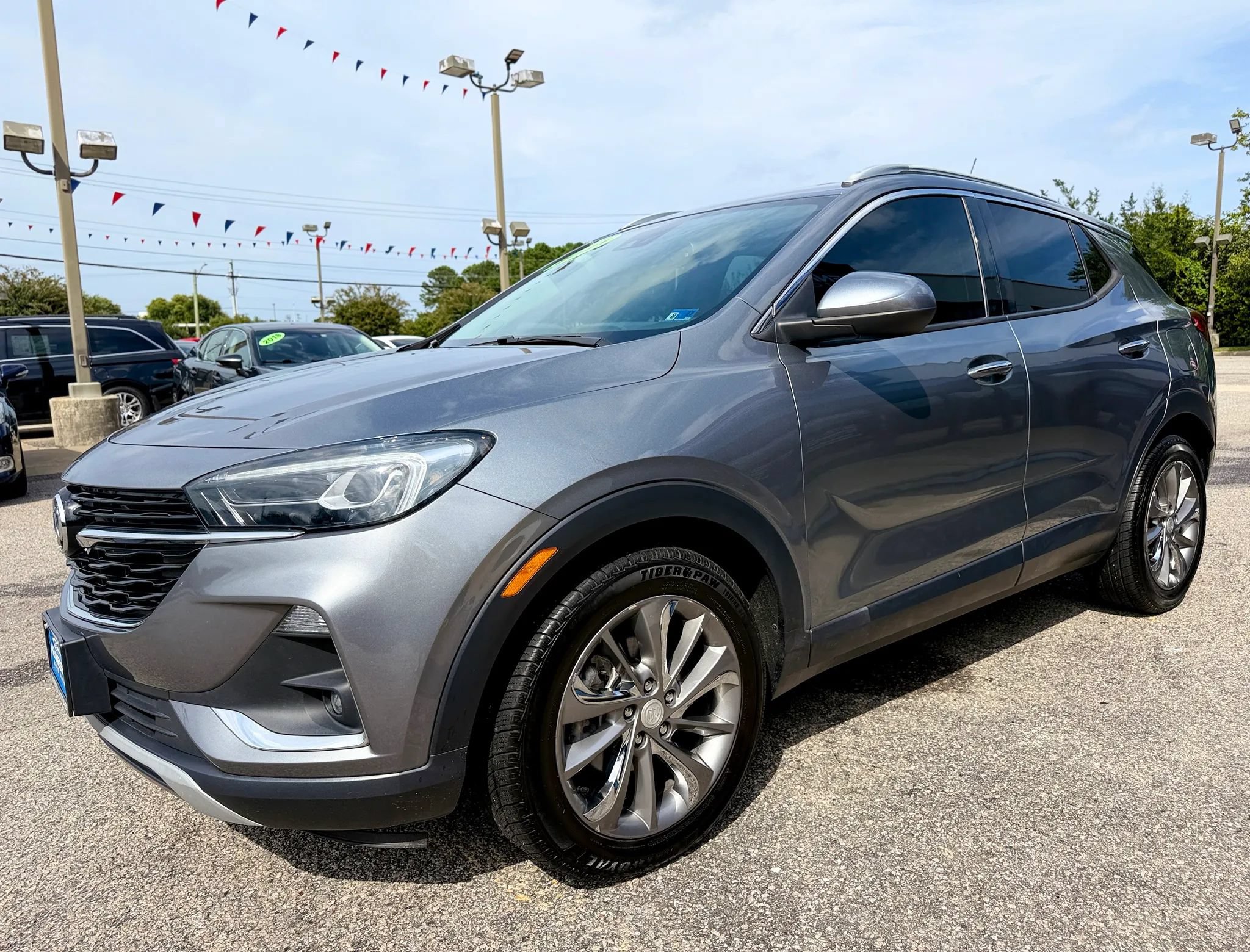 Used 2021 Buick Encore GX Essence w/ Experience Buick Package FWD image 24