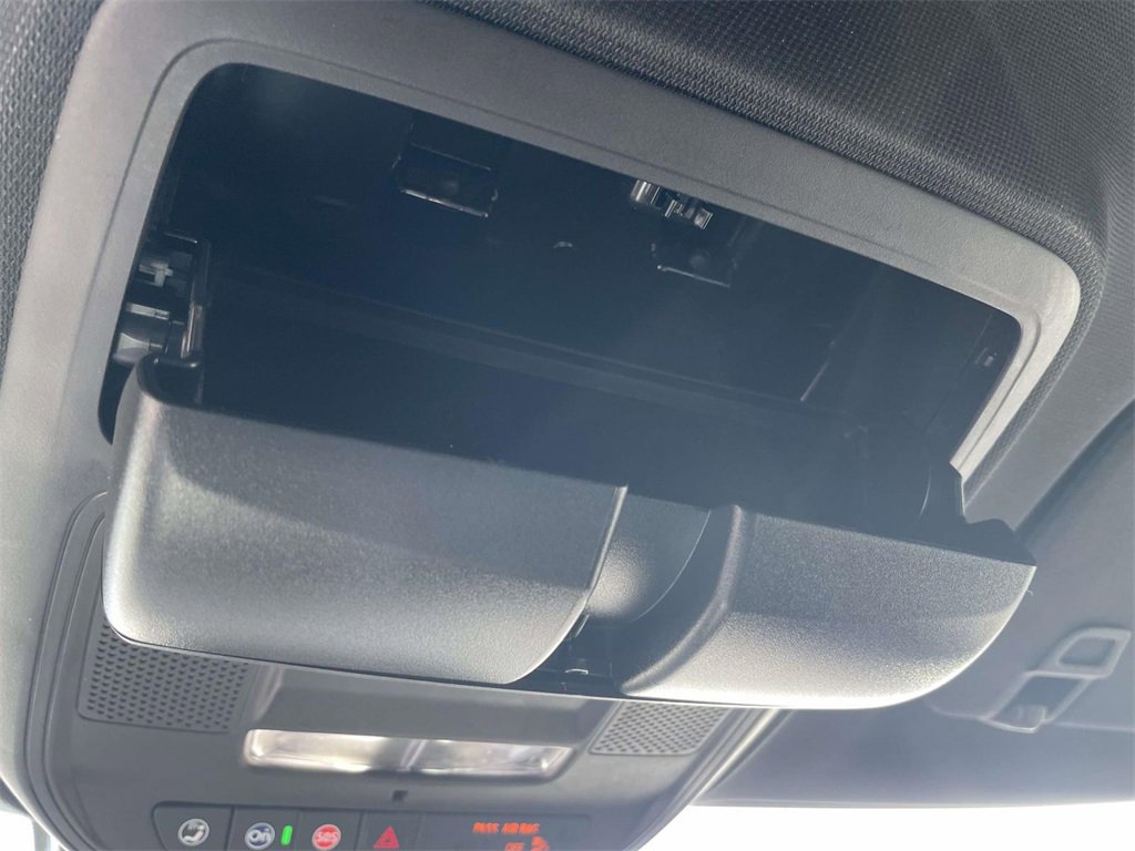 Used 2024 GMC Acadia Elevation image 29