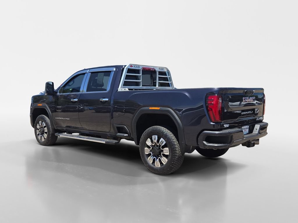 Used 2025 GMC Sierra 2500 Denali w/ Max Trailering Package AWD/4WD image 3