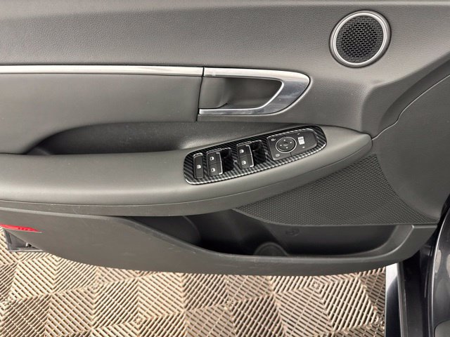 Used 2020 Hyundai Sonata SEL w/ Convenience Package FWD image 18