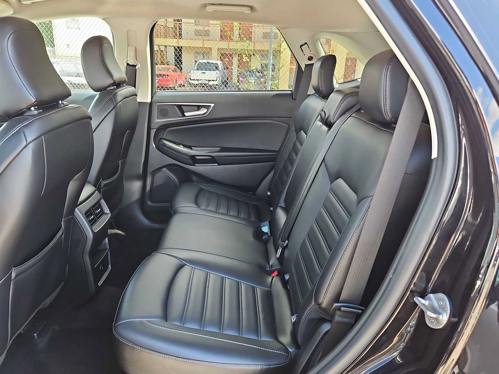 Used 2024 Ford Edge SEL AWD/4WD image 17