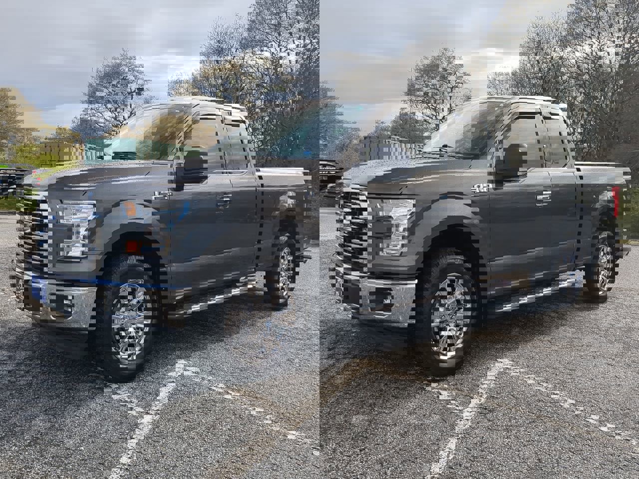 Certified 2017 Ford F150 XLT w/ Equipment Group 301A Mid image 6