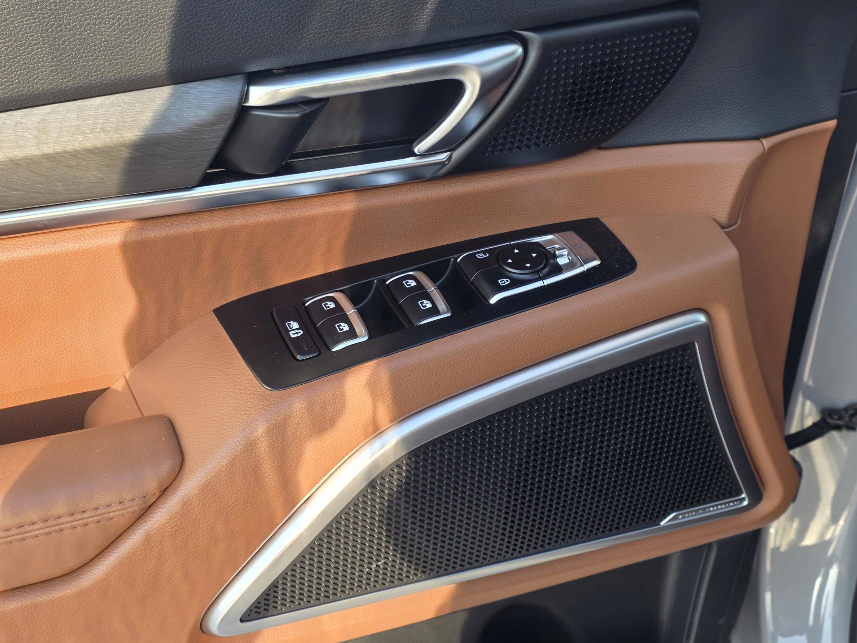 Used 2025 Kia Telluride EX X-Line image 32