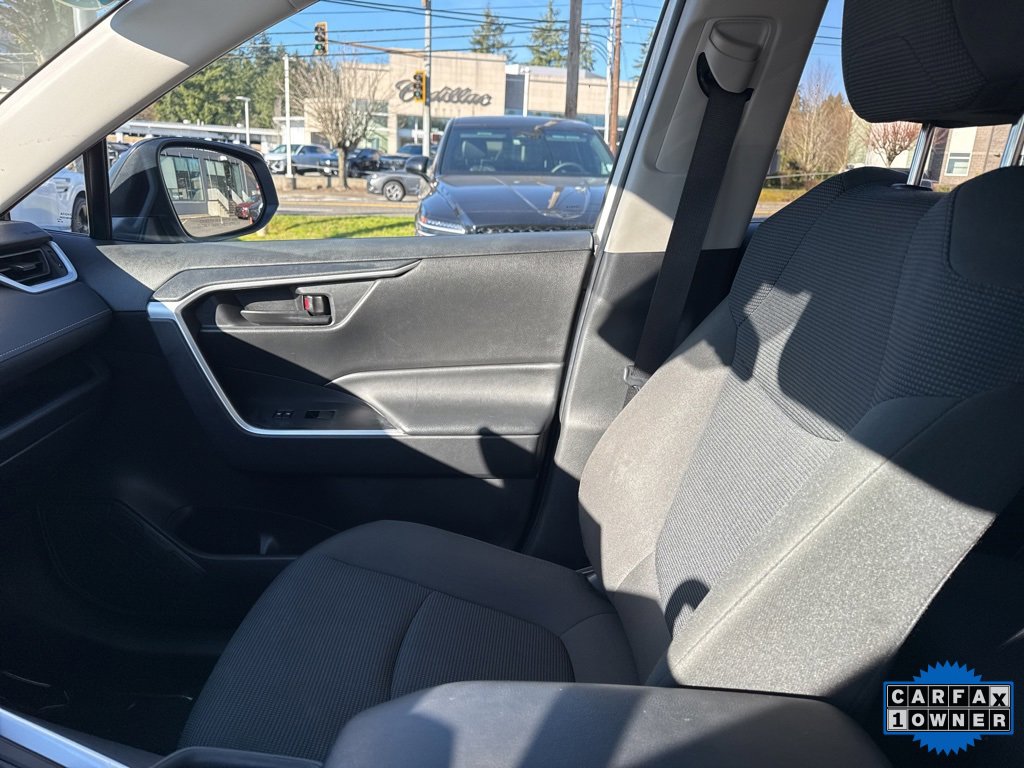 Used 2024 Toyota RAV4 LE image 28