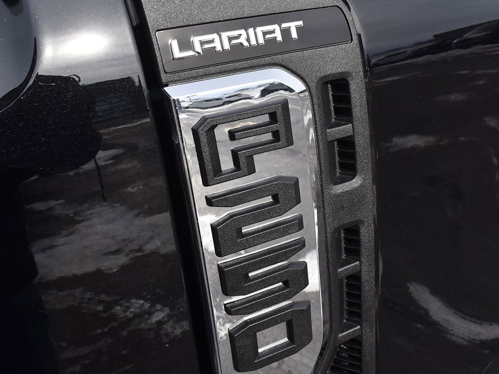 New 2026 Ford F250 Lariat w/ Chrome Package image 8