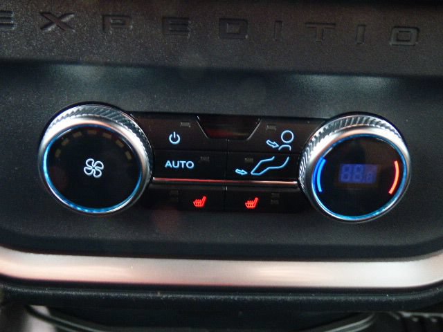 Used 2025 Ford Expedition King Ranch AWD/4WD image 23