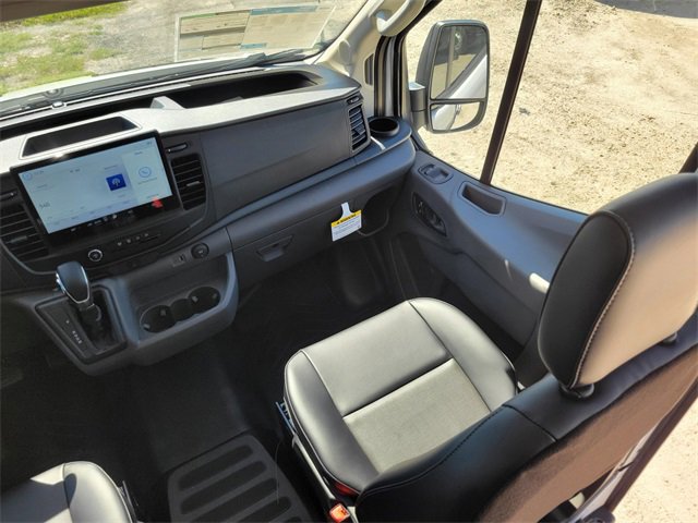 New 2026 Ford Transit 250 148 Medium Roof w/ Load Area Protection Package image 13