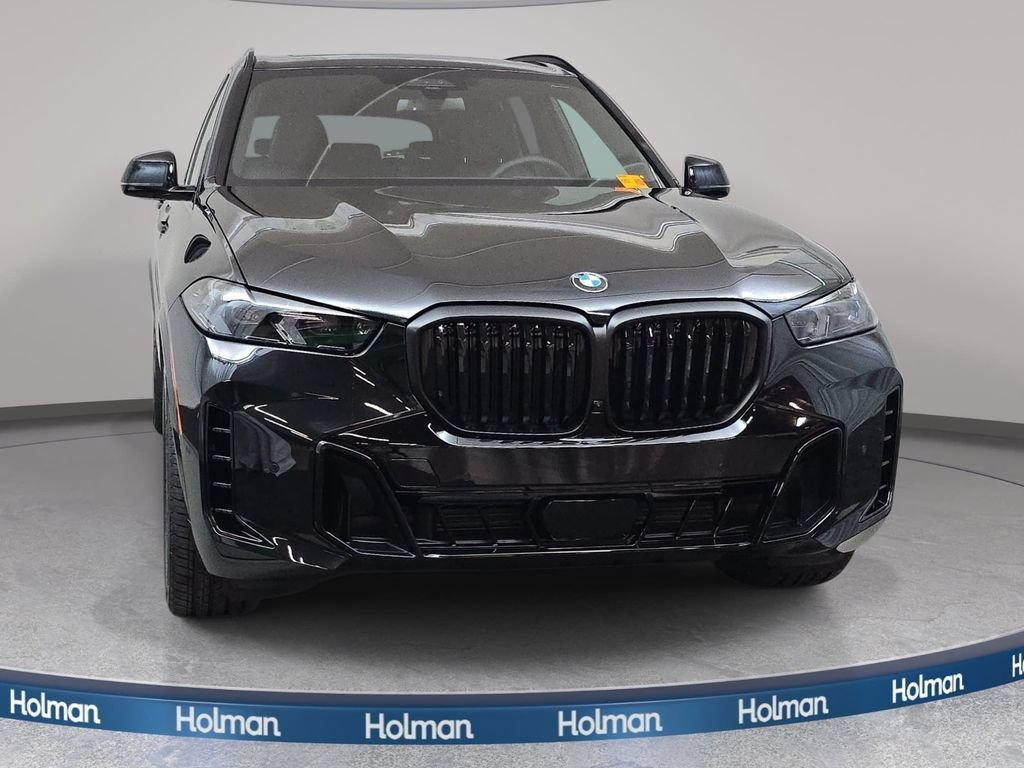 New 2026 BMW X5 xDrive40i w/ M Sport Package AWD/4WD image 2