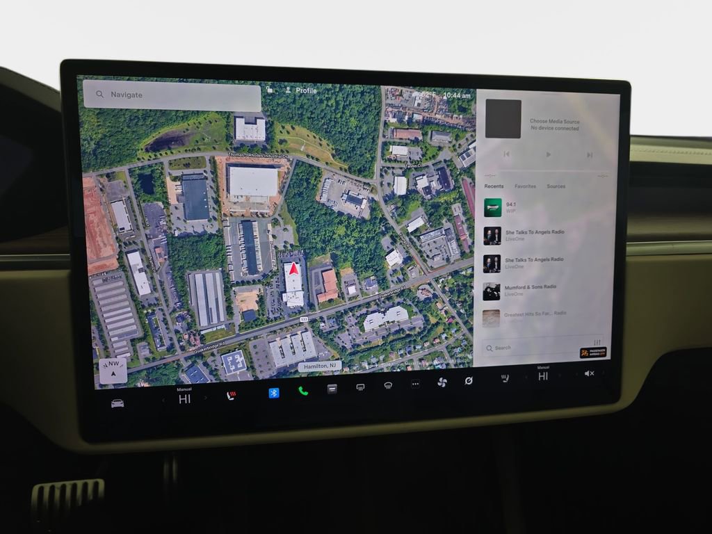 Used 2022 Tesla Model S AWD/4WD image 25
