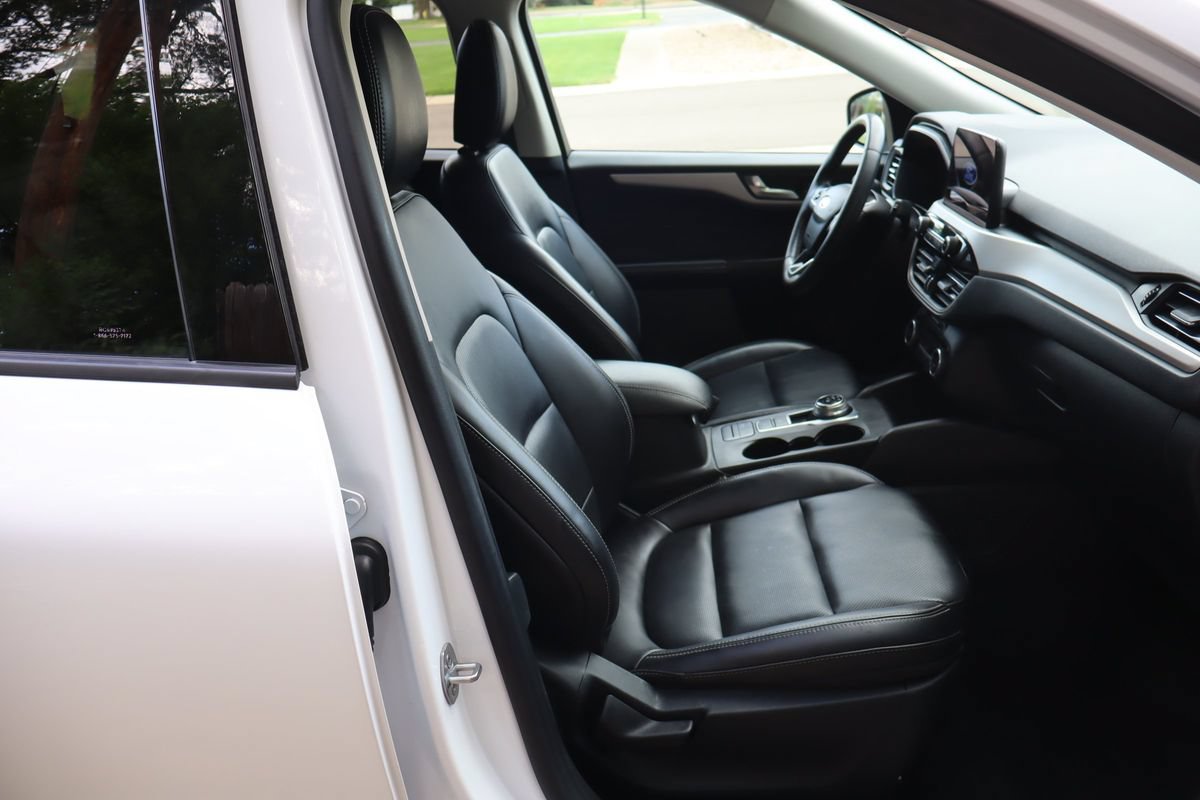 Used 2021 Ford Escape SEL FWD image 22