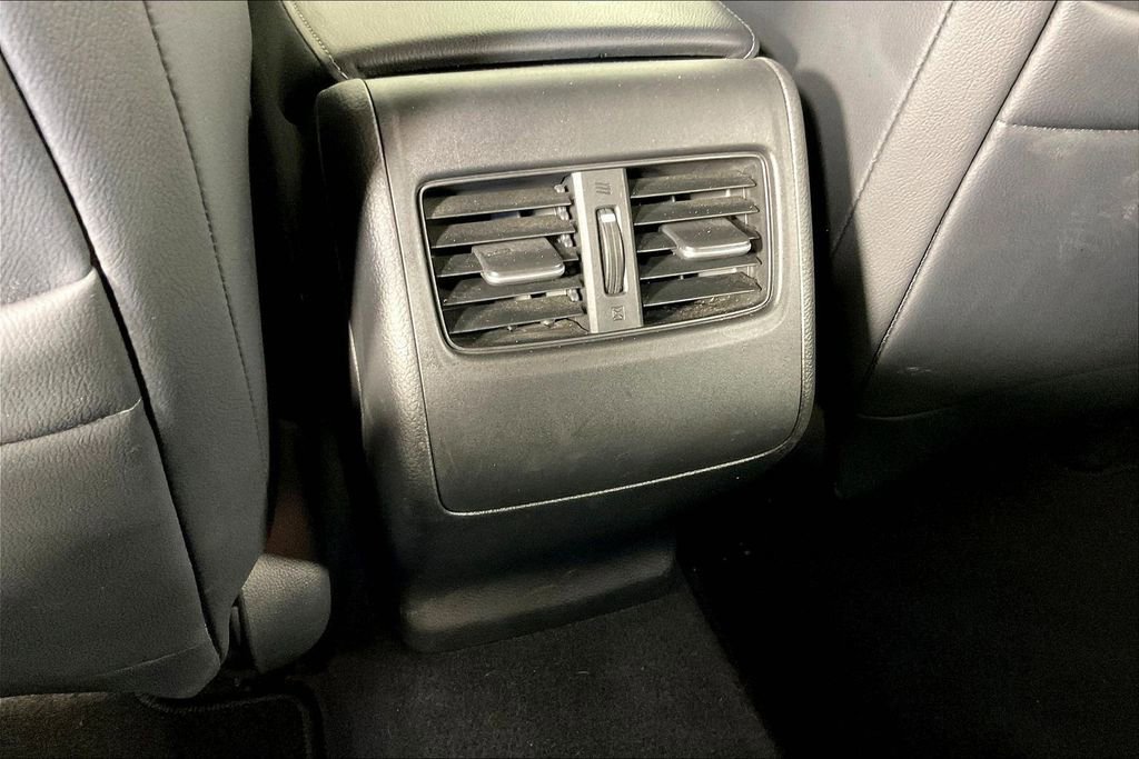 Used 2018 Honda Accord Touring image 34