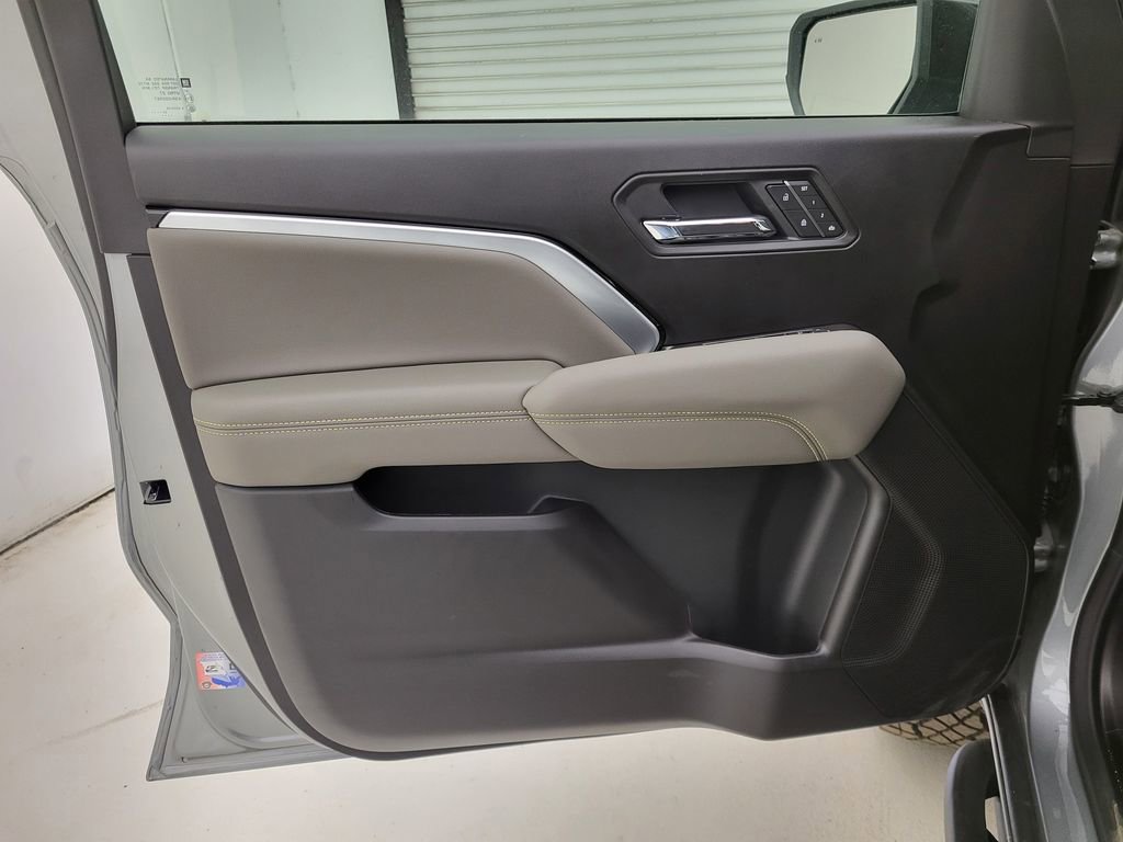 New 2026 Chevrolet Colorado ZR2 w/ Technology Package image 32