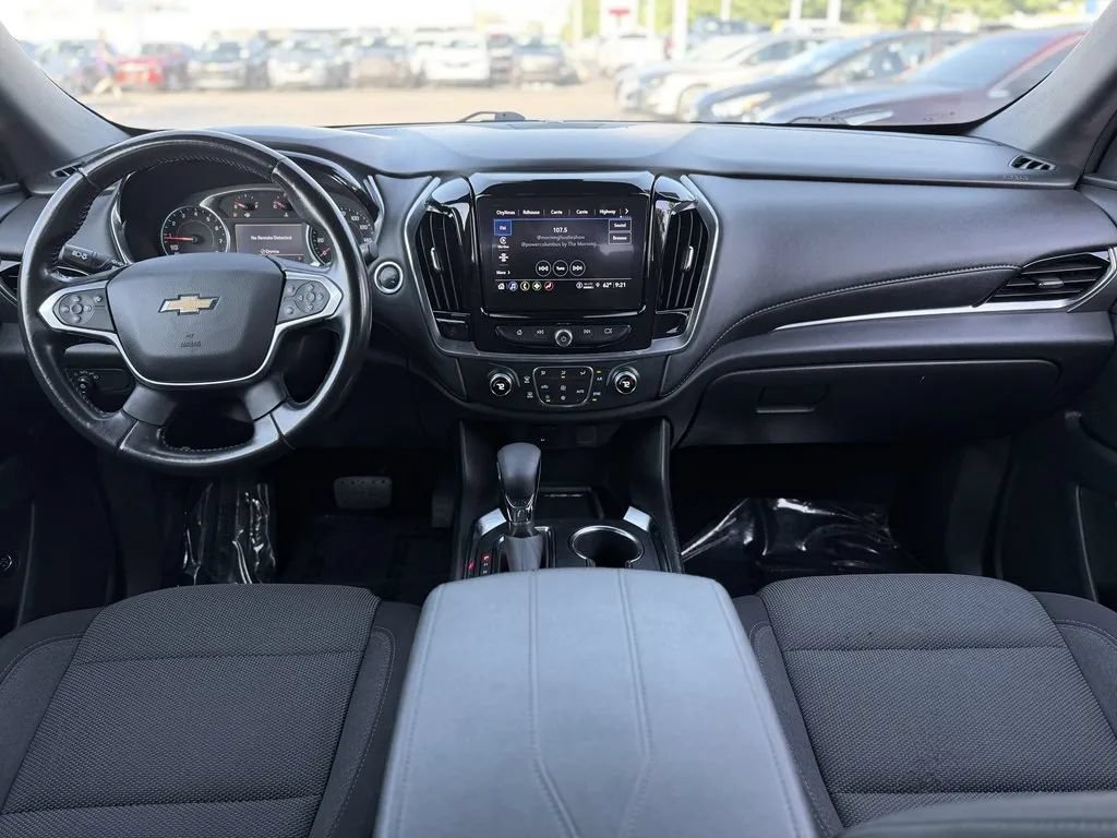 Used 2022 Chevrolet Traverse LT AWD/4WD image 11