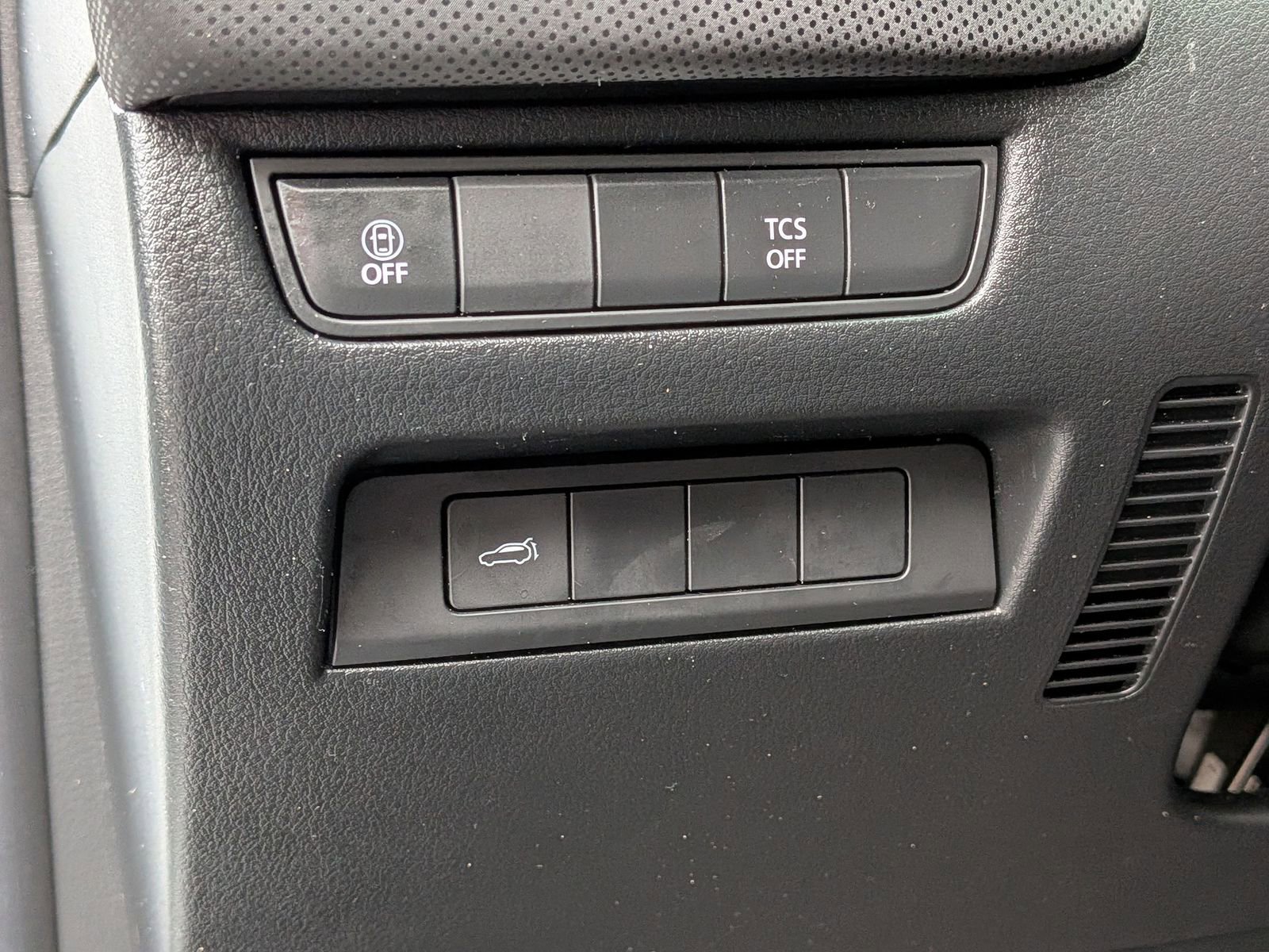 Used 2024 MAZDA CX-50 AWD 2.5 S w/ Cargo Package image 16