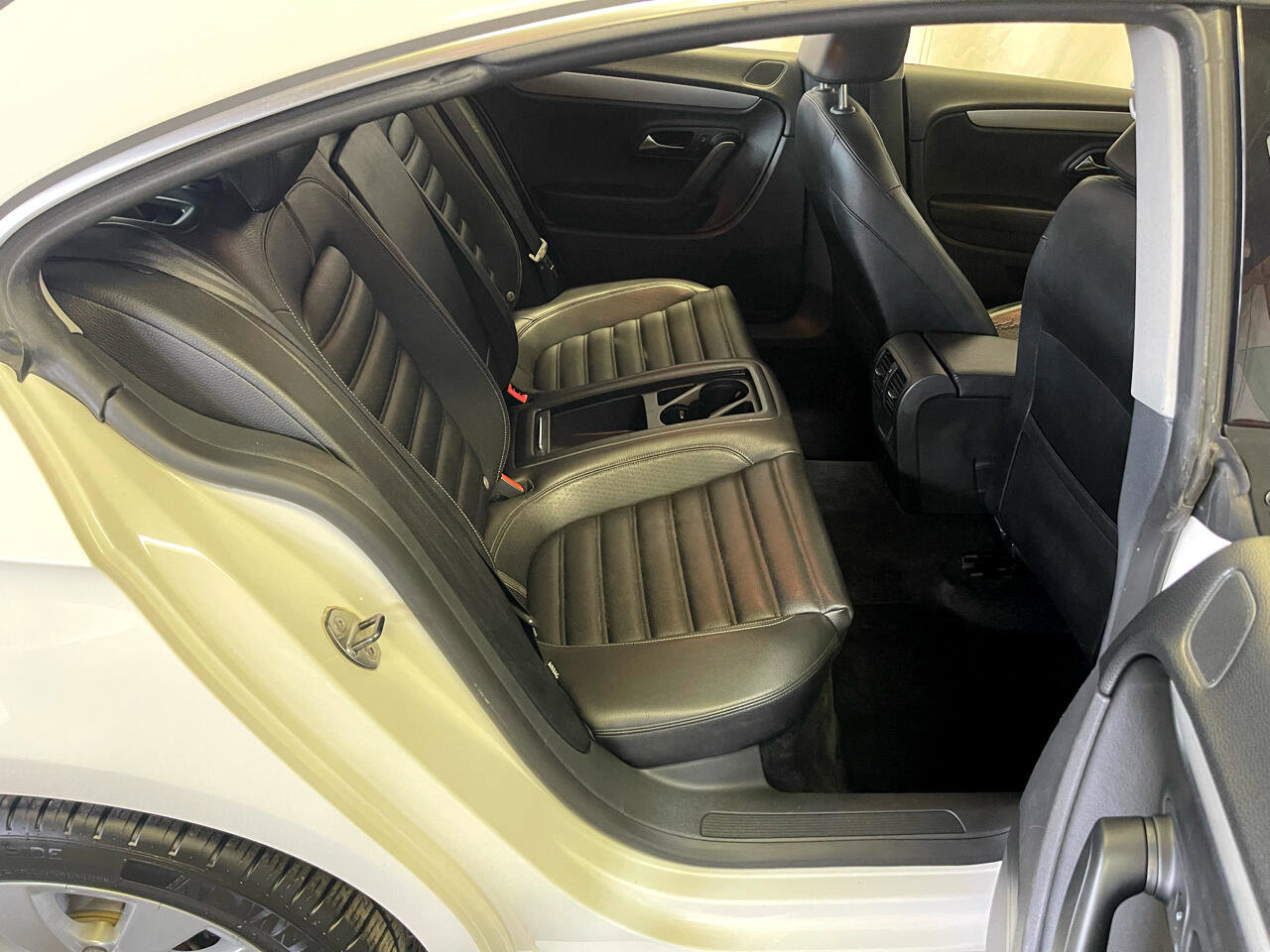 Used 2010 Volkswagen CC Sport image 15