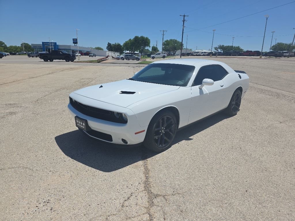 Used 2020 Dodge Challenger SXT w/ Blacktop Package RWD image 7