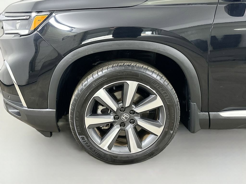 Used 2023 Honda Pilot Touring image 8