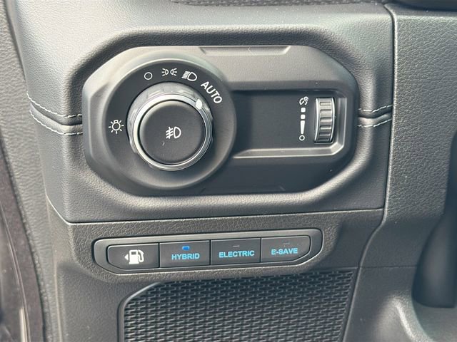 Used 2024 Jeep Wrangler Unlimited Rubicon 4xe w/ Technology Group image 10
