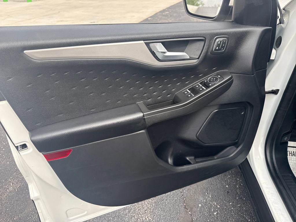 Used 2020 Ford Escape SEL AWD/4WD image 25