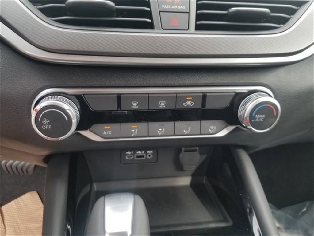 New 2025 Nissan Altima 2.5 SR image 14