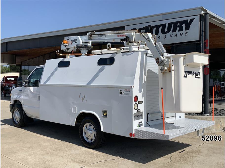 Used 2017 Ford E-350 and Econoline 350 Super Duty w/ Power Windows & Locks Group RWD image 8