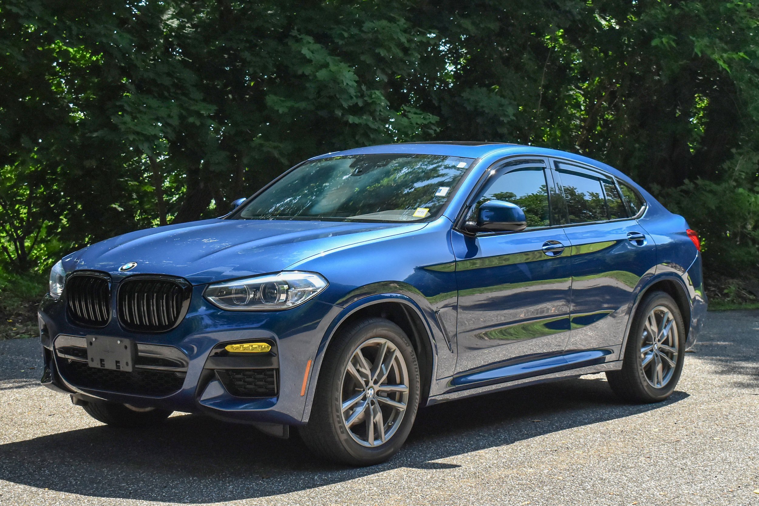 Used 2019 BMW X4 xDrive30i w/ M Sport Package 2 AWD/4WD image 2