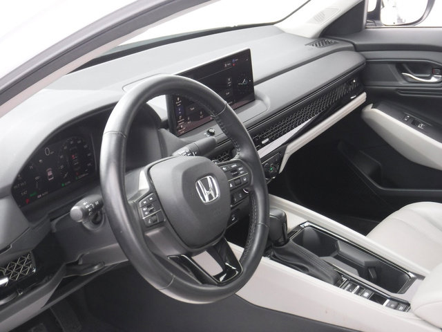 Used 2023 Honda Accord EX-L image 16