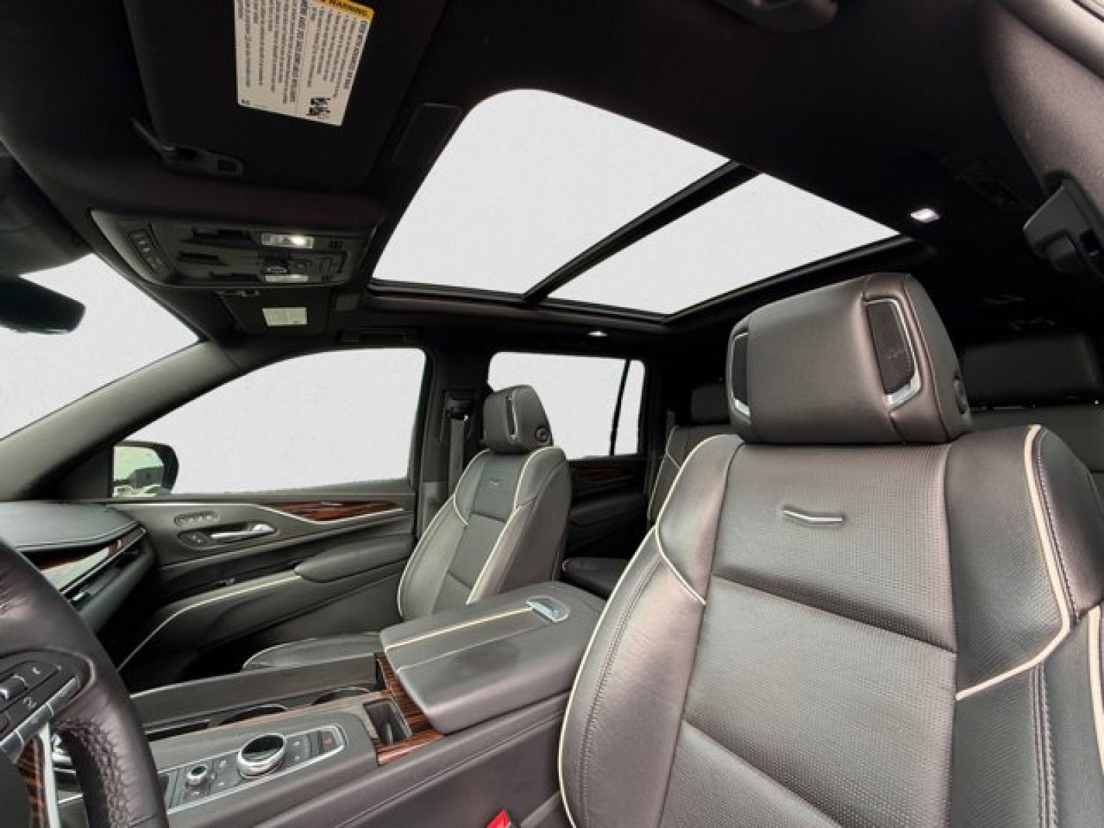 Used 2022 Cadillac Escalade ESV Premium Luxury w/ Performance Package image 12