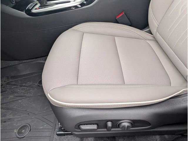 New 2026 Buick Envista Avenir image 23