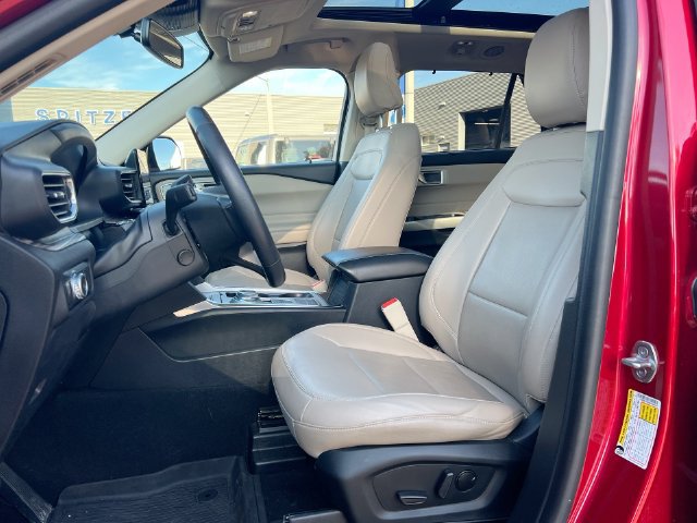 Used 2021 Ford Explorer Limited w/ Equipment Group 301A RWD image 22