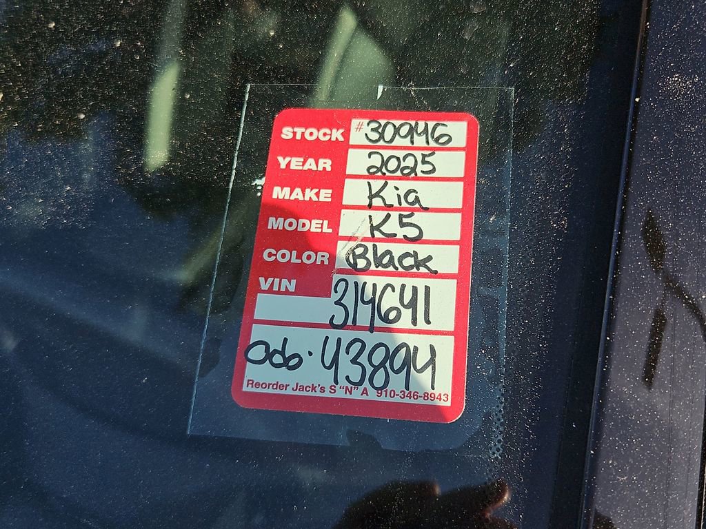 Used 2025 Kia K5 GT-Line w/ GT-Line Premium Package image 12