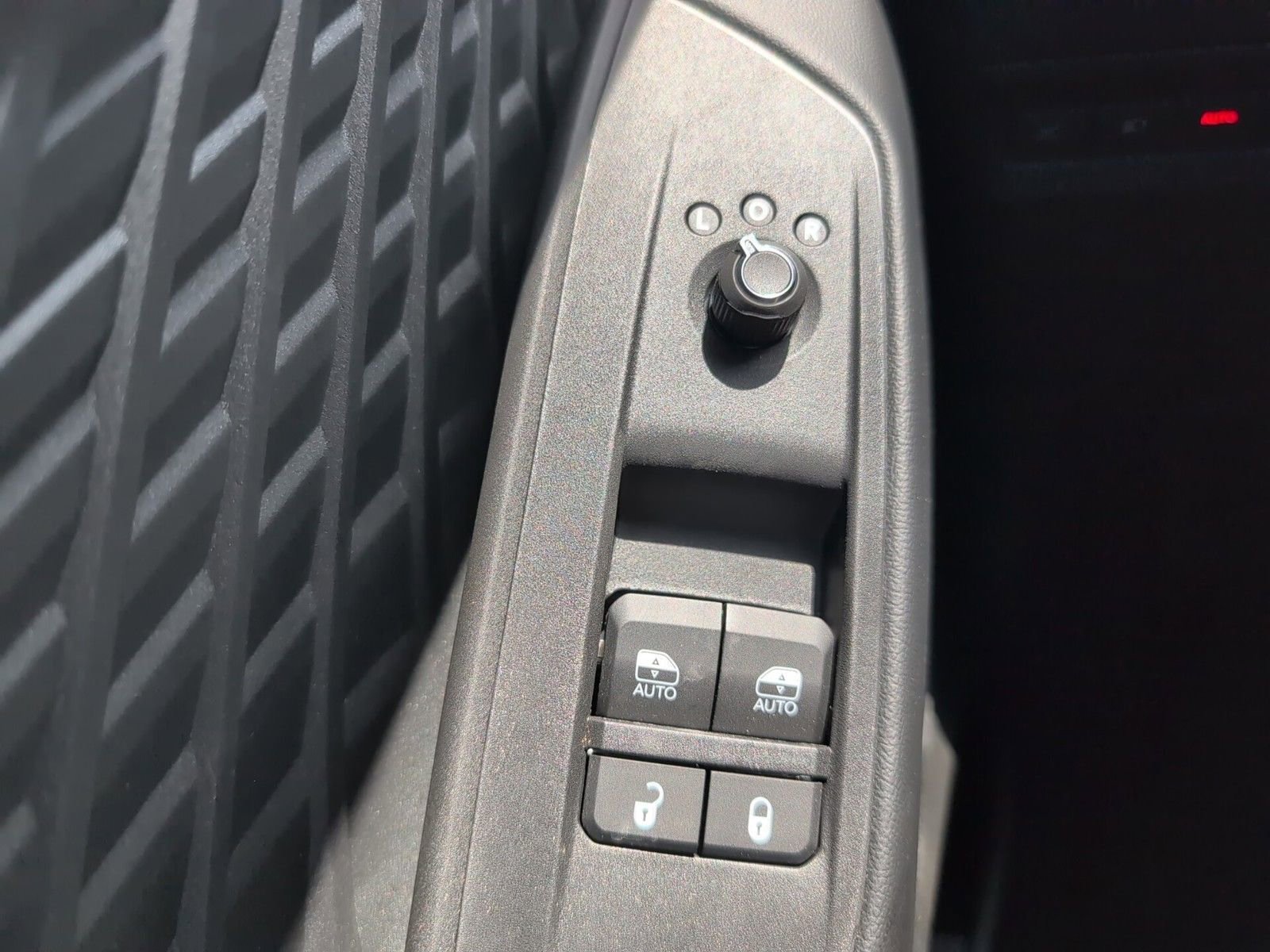 New 2025 Dodge Charger R/T w/ Quick Order Package 25M R/T image 13