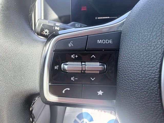 Used 2024 Kia Sorento S image 10