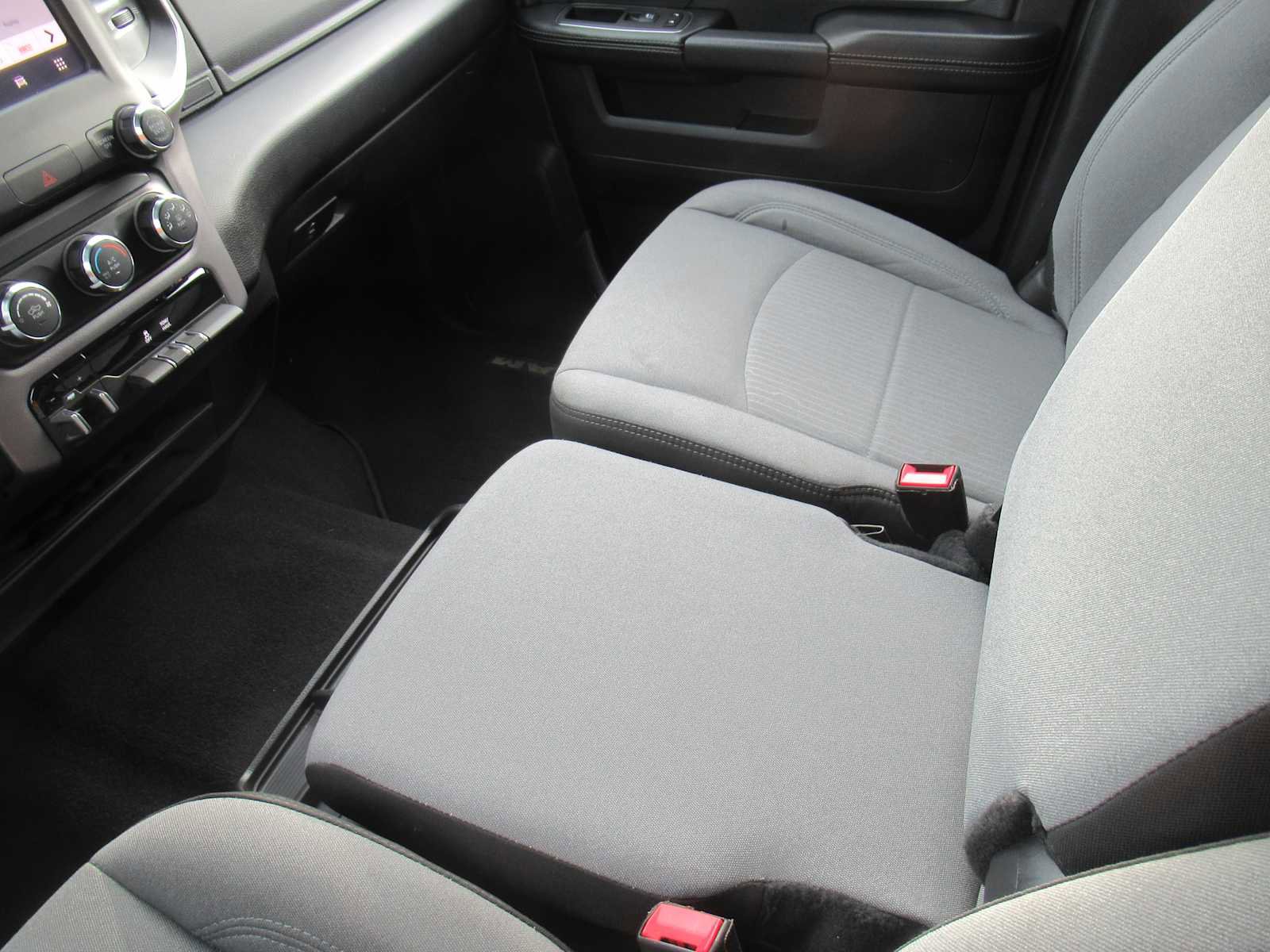 Used 2024 RAM 2500 Big Horn image 38