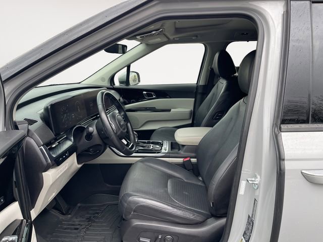Used 2023 Kia Carnival SX Prestige FWD image 9